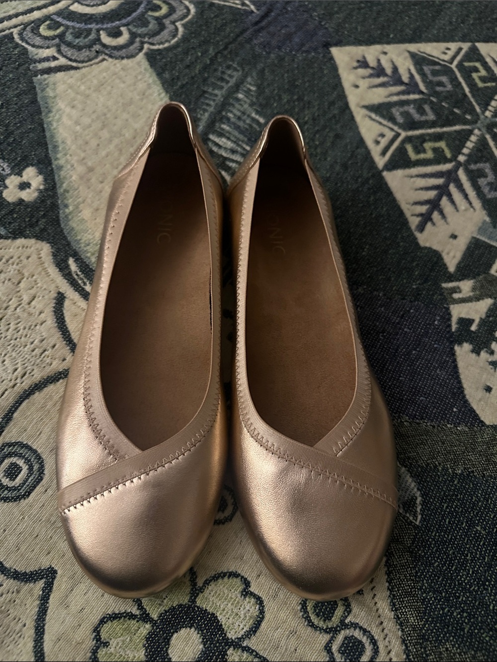 Bionic Women’s Metallic Rose Gold Ballet Flats